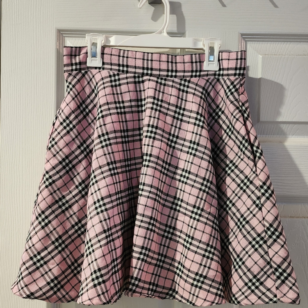 Hot Topic Skirt w/pockets